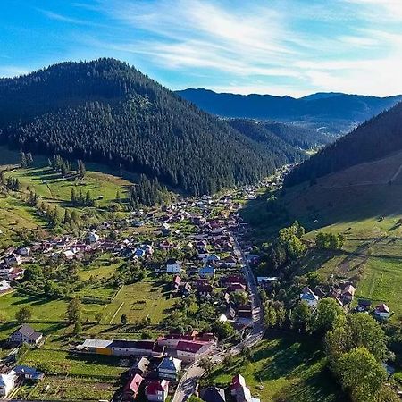 Casa Burduhos Hotel Campulung Moldovenesc Bagian luar foto