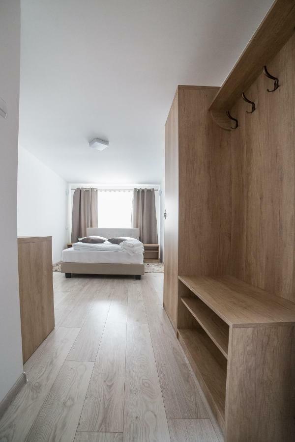 Casa Burduhos Hotel Campulung Moldovenesc Bagian luar foto